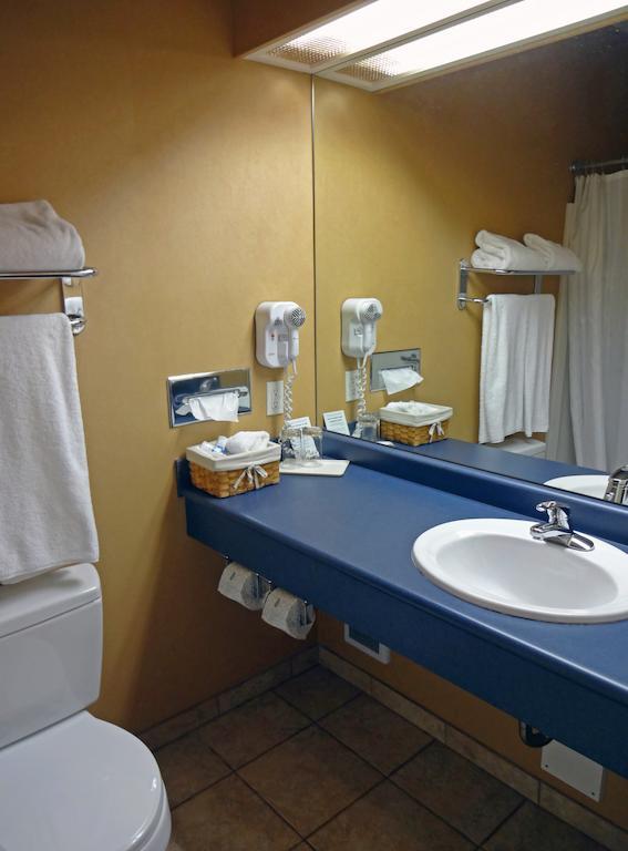 Beach Gardens Resort And Marina Powell River Quarto foto